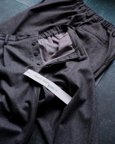 <br />Masnou design<br />
<br />Wool Tapered Pants<br />