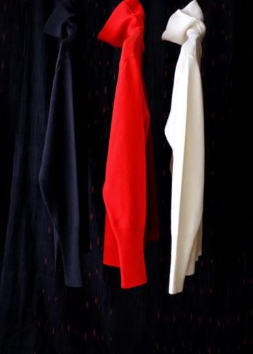 <br />comm.arch.<br />
<br />Cashmere Silk High Neck P/O<br />
