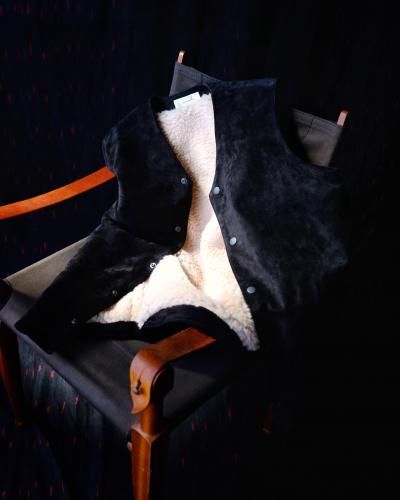 <br />semoh<br />
<br />Suede Vest<br />