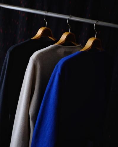 <br />MOTHER HAND artisan<br />
<br />GENT Crew Neck Sweater<br />