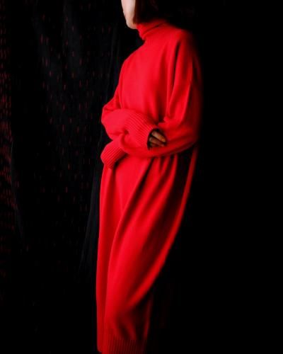 <br />POSTELEGANT<br />
<br />Fine Wool High Neck Knit Dress<br />