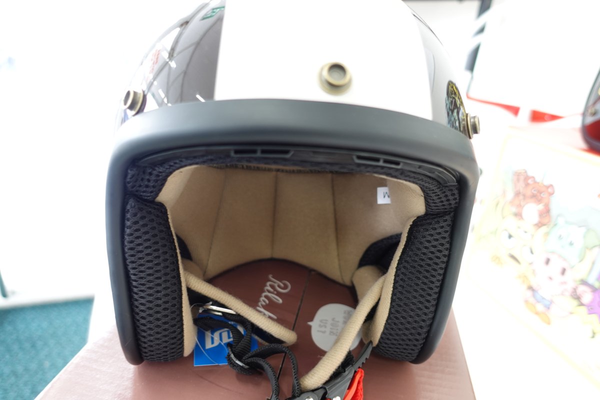 種類ジェットヘルメットリラックマtypeBキャラクターヘルメット（フリーサイズ57~60cm未満）