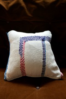 VINTAGE WHITE CUSHION/VWC1-10