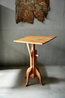 DRAFTING TABLE / DET-01