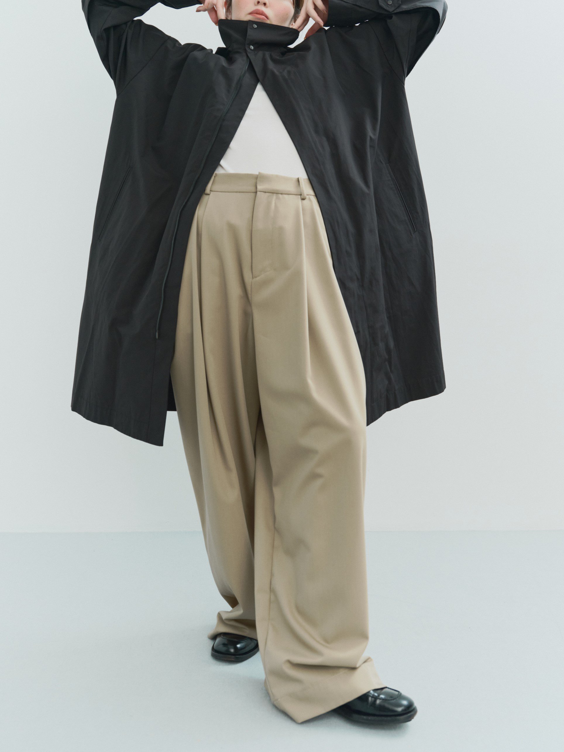 2tuck pants (Basic)<img class='new_mark_img2' src='https://img.shop-pro.jp/img/new/icons64.gif' style='border:none;display:inline;margin:0px;padding:0px;width:auto;' />