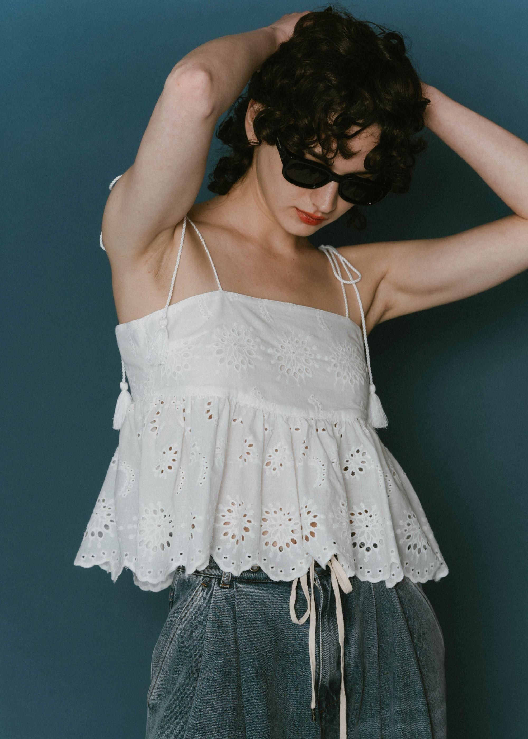 EMBROIDERY CAMISOLE & POUCH SET