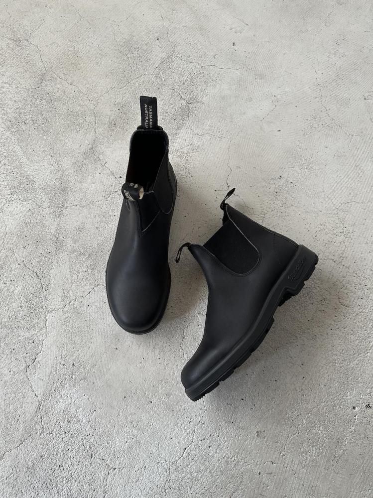 BLUNDSTONE SIDE GORE BOOTS