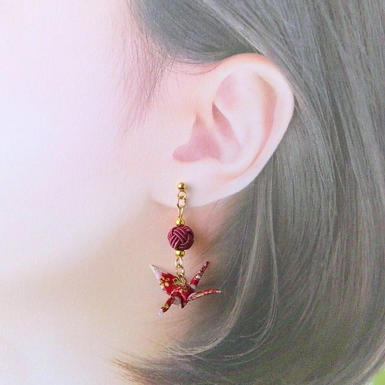 ޤȿ̤ΥԥOrigami Crane Earrings with Mizuhi Ball