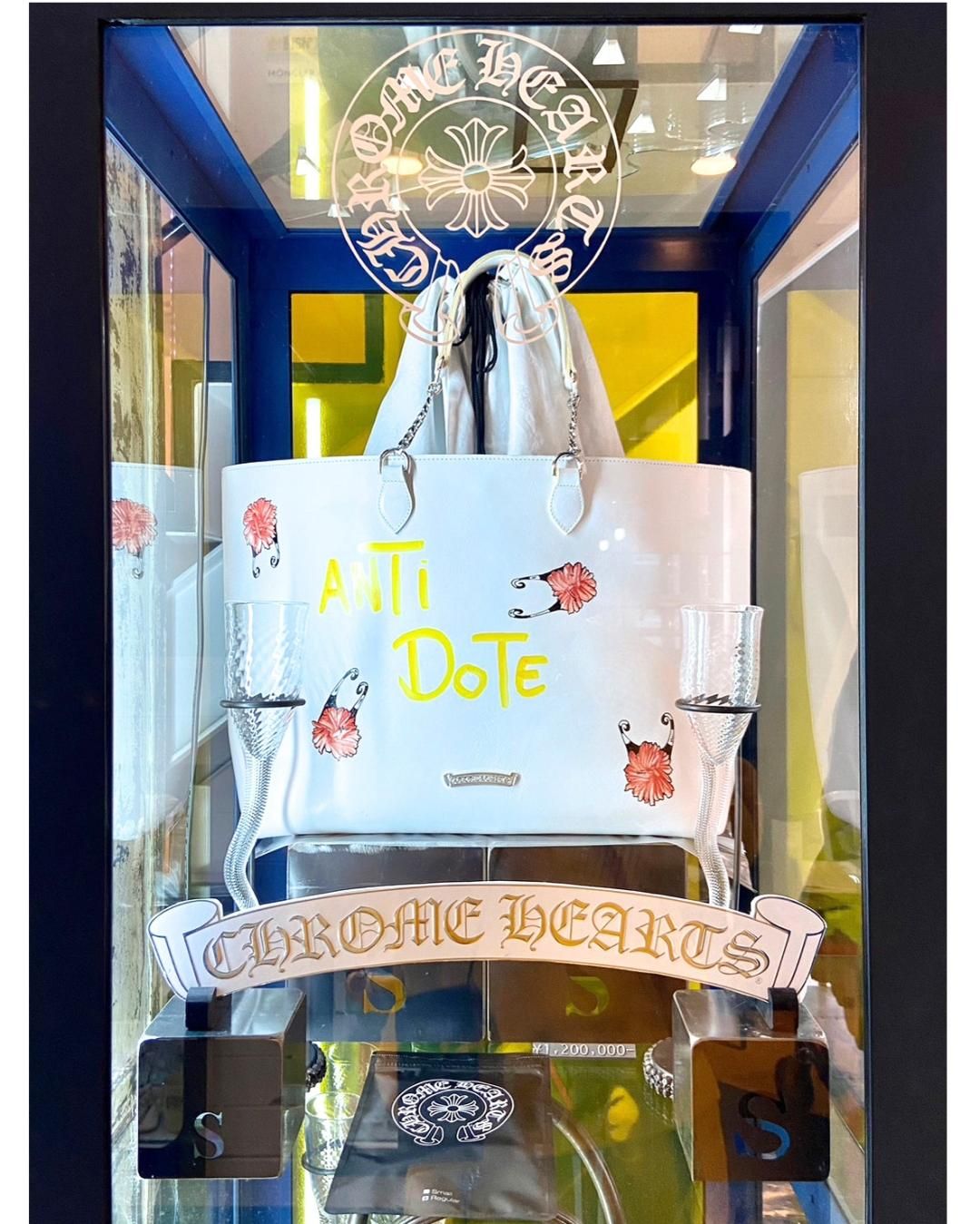 CHROME HEARTSトートバッグ CHROME HEARTS BLACK LINED TOTE BAG W/LG CROSS クロムハーツ