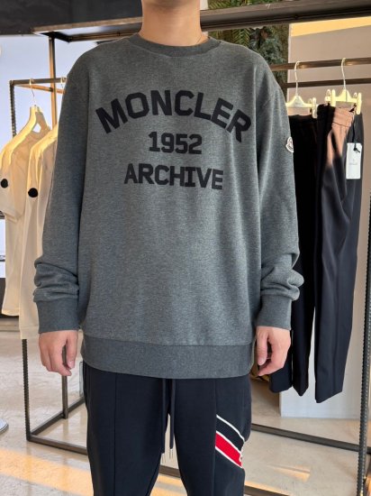 MONCLER HOMMEFELPA GIROCOLLO2024