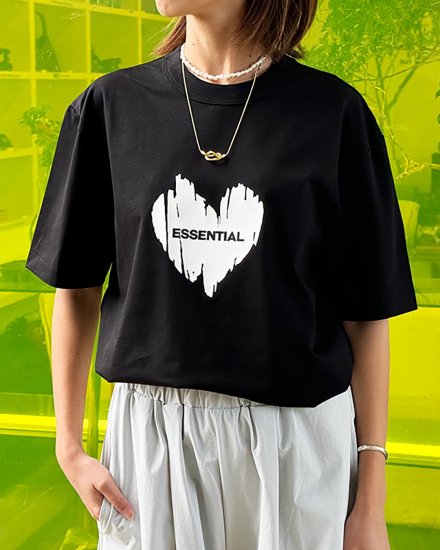 ESSENTIALHEART LOGO T-SHIRTBLACK2024