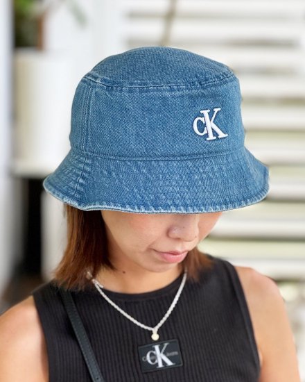 CALVIN KLEIN JEANSBLOCK DENIM BUCKET HATBLUE2024