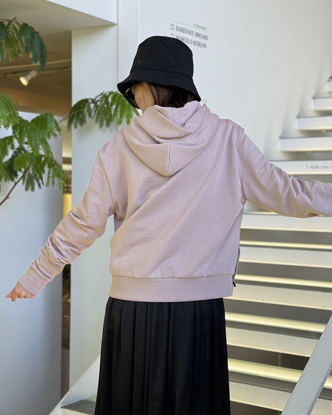 専用　　モンクレール　ジップアップパーカー　M　ピンク MONCLER モンクレール ピンク ジップアップパーカー トラック