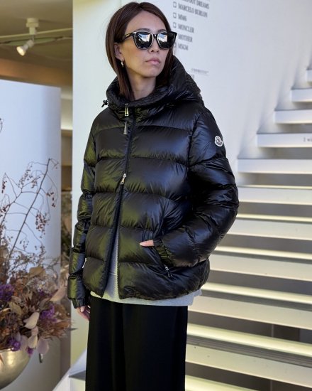 MONCLER FEMMEBIRON JACKETBLACK2024