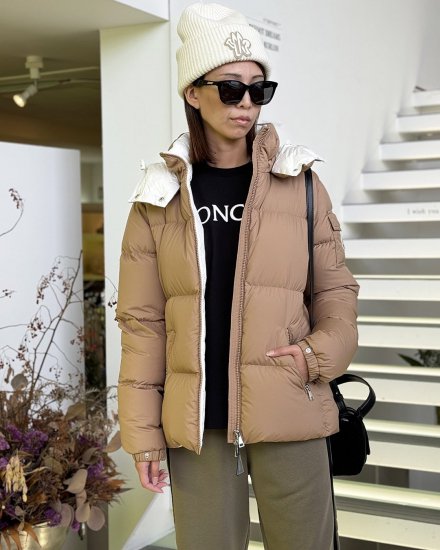 MONCLER FEMMEFOURMINES JACKETBEIGE2024