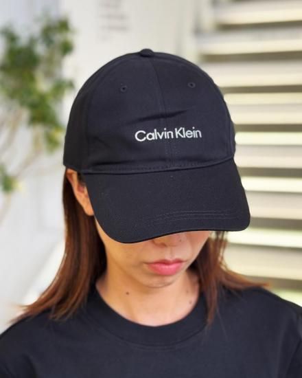 CALVIN KLEIN JEANSTITLECASE CAPBLACK2025ղ