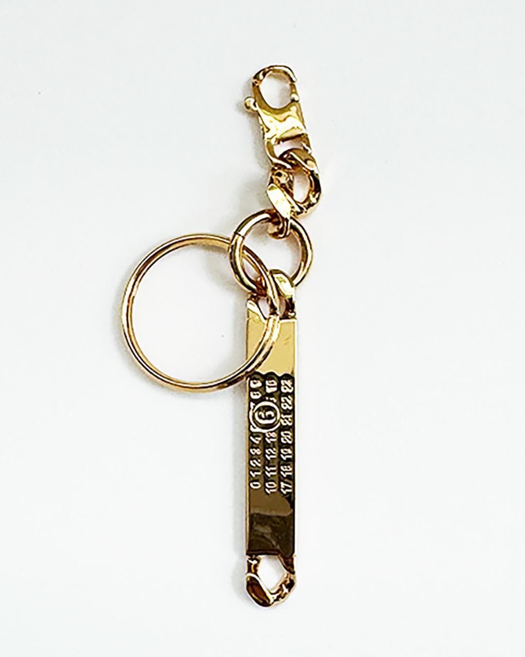 MM6 MAISON MARGIELA｜KEY KEYRING ｜YELLOW GOLD POLISHED