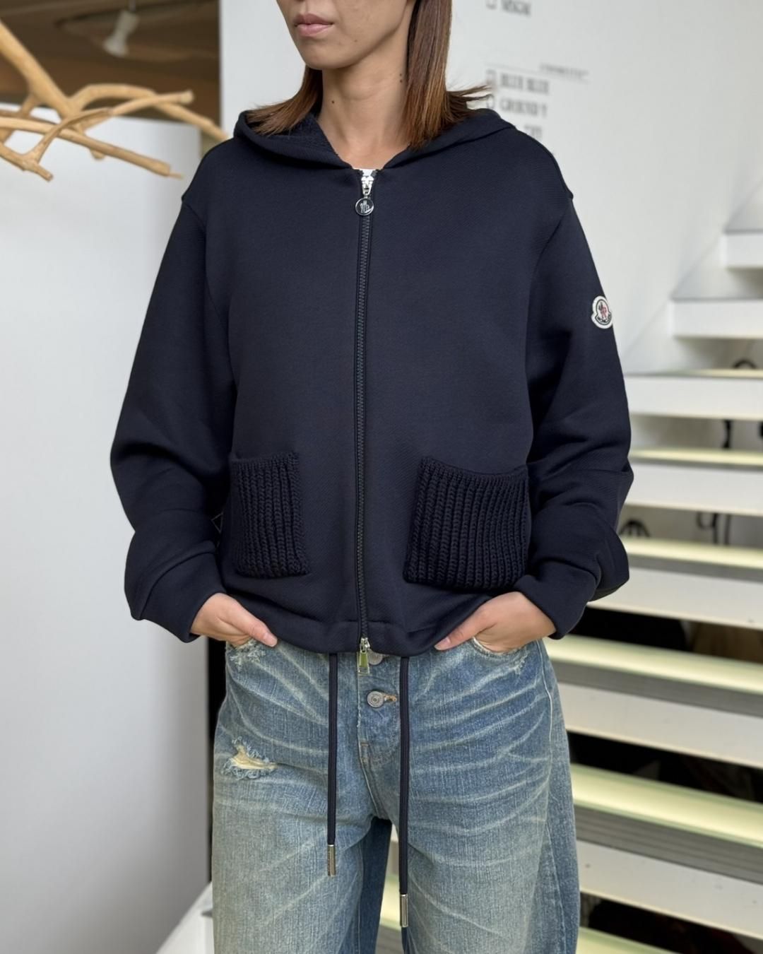 MONCLER ネイビー ジップアップ 美品 vectorpremium_165-502503180018