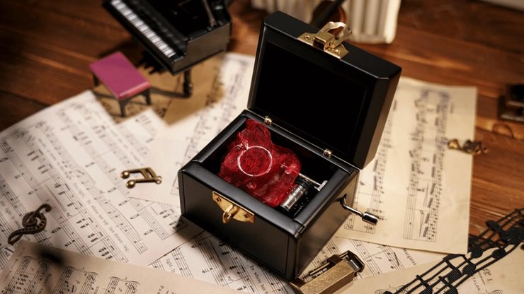 The Music Box by Colin Underwood & TCC Magic