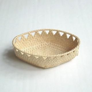 インドネシアの手編みかご インドネシアの手編みかご