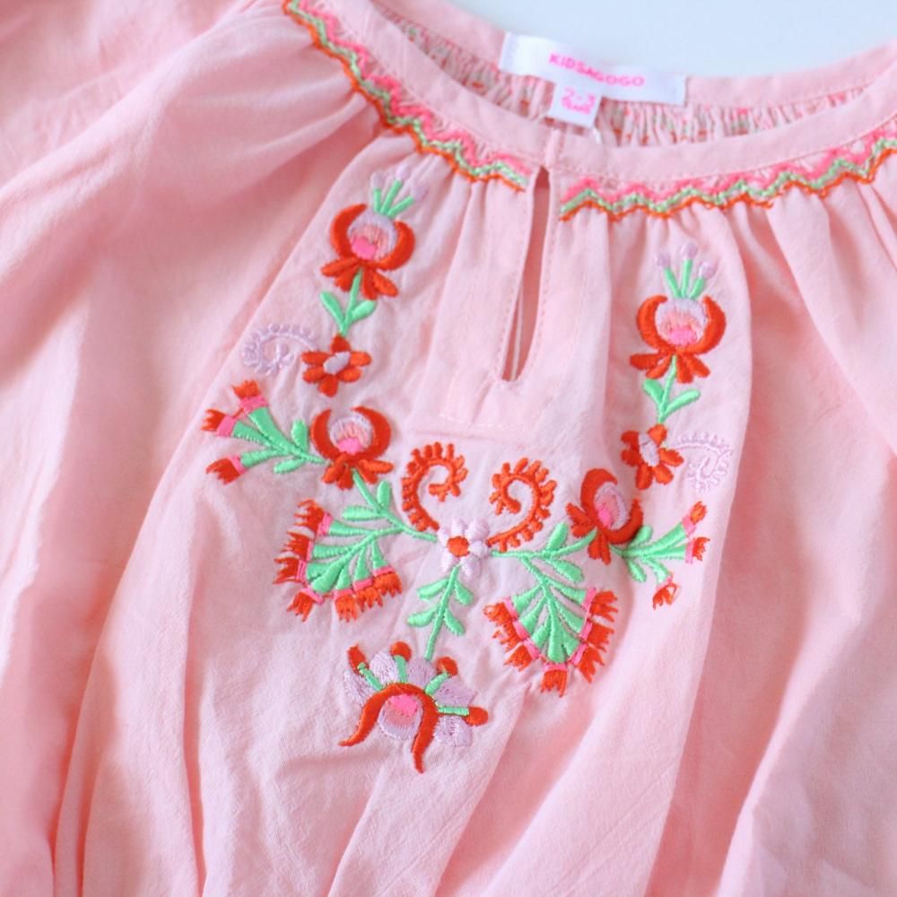 最終値下げ【新品・未使用】KIDSAGOGO 3-4y 刺繍 ワンピース セール】【ジュニア対応】クロス刺繍ワンピース（ワンピース