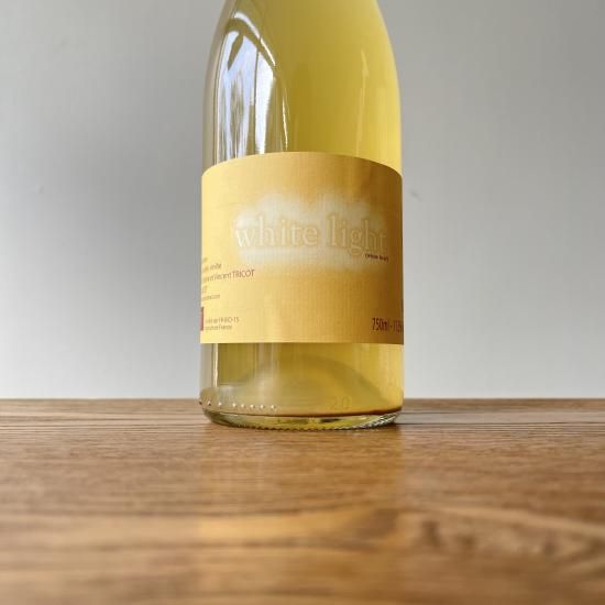 �ۥ磻�� �饤�� 2023 White Light / �����󥵥� �ȥꥳ Vincent Tricot 