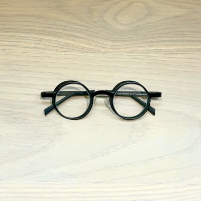 Theo - CANARY EYEWEAR SHOP