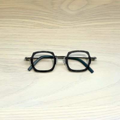 Theo - CANARY EYEWEAR SHOP