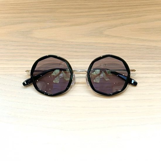 EDIE BK(sunglasses) megane and me - CANARY EYEWEAR SHOP