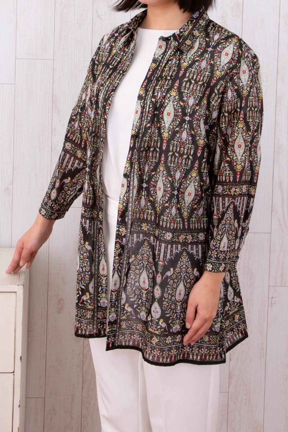 シャツ襟ピンタック入八分袖チュニックブラウス  バリカット  クロ