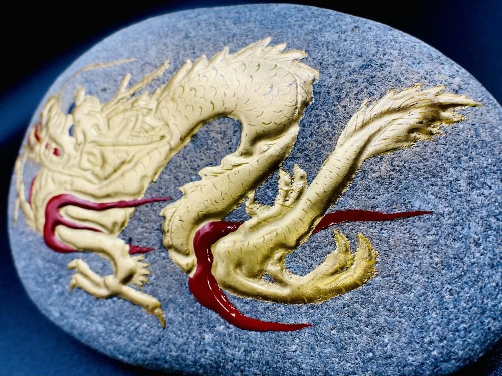 紫檀材　本金蒔絵躍動波龍　最高蒔絵蓋物 紫檀材 本金蒔絵躍動波龍 最高蒔絵蓋物