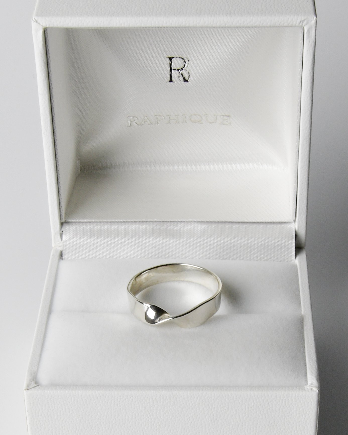 Ring002