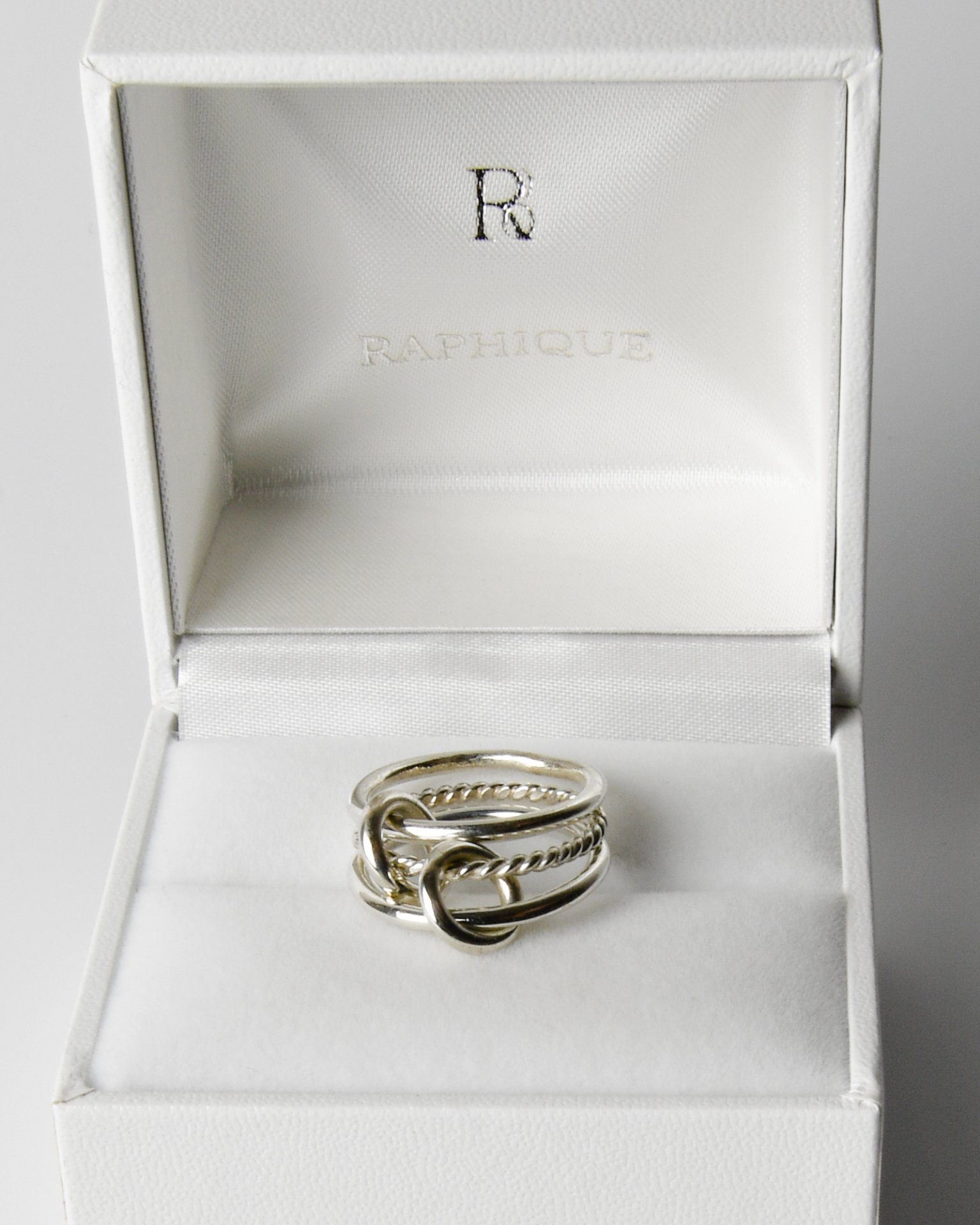 Ring024