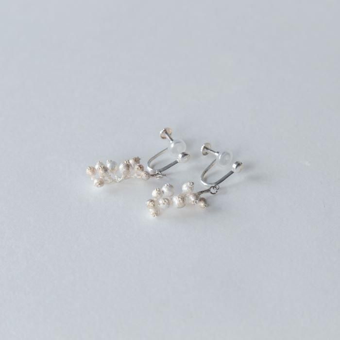 hitomi hashimoto / カズラの実 | アクセサリー | 発酵と暮らしのもの