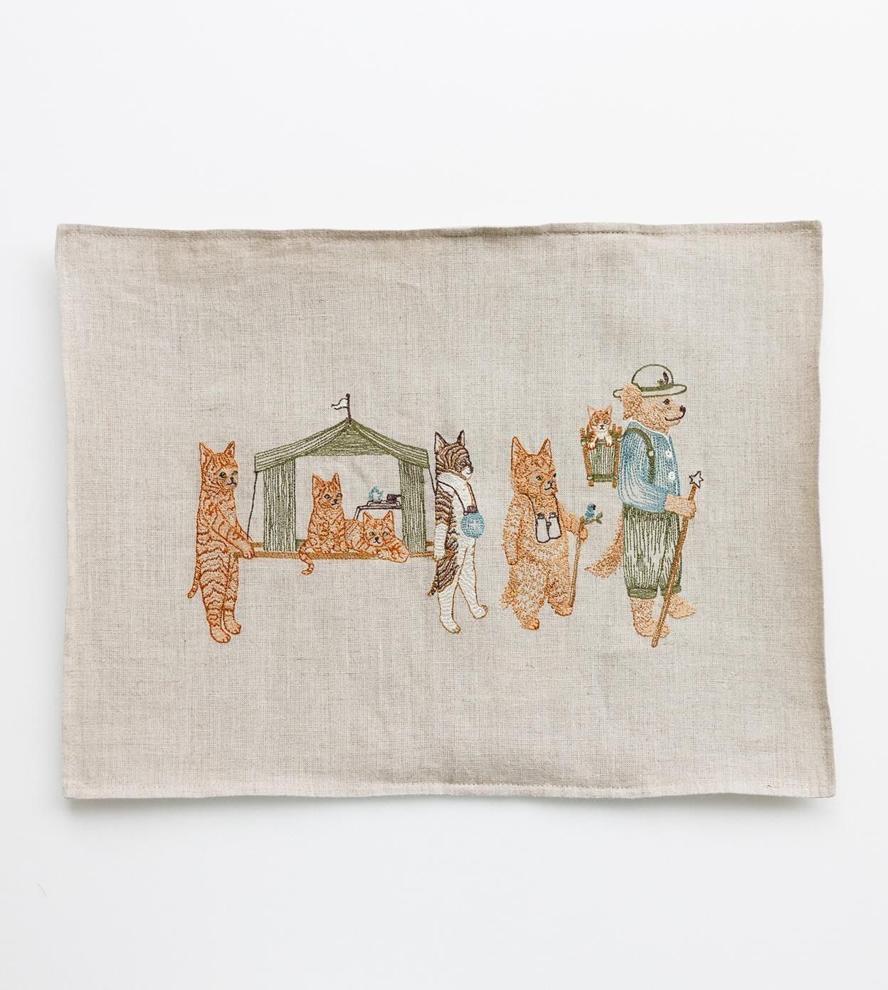 ハイキング クッションカバー - LILY LAB -