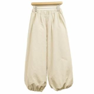 <img class='new_mark_img1' src='https://img.shop-pro.jp/img/new/icons6.gif' style='border:none;display:inline;margin:0px;padding:0px;width:auto;' />【一枚でこなれ感】丸みフォルムが映える大人のワイドパンツ