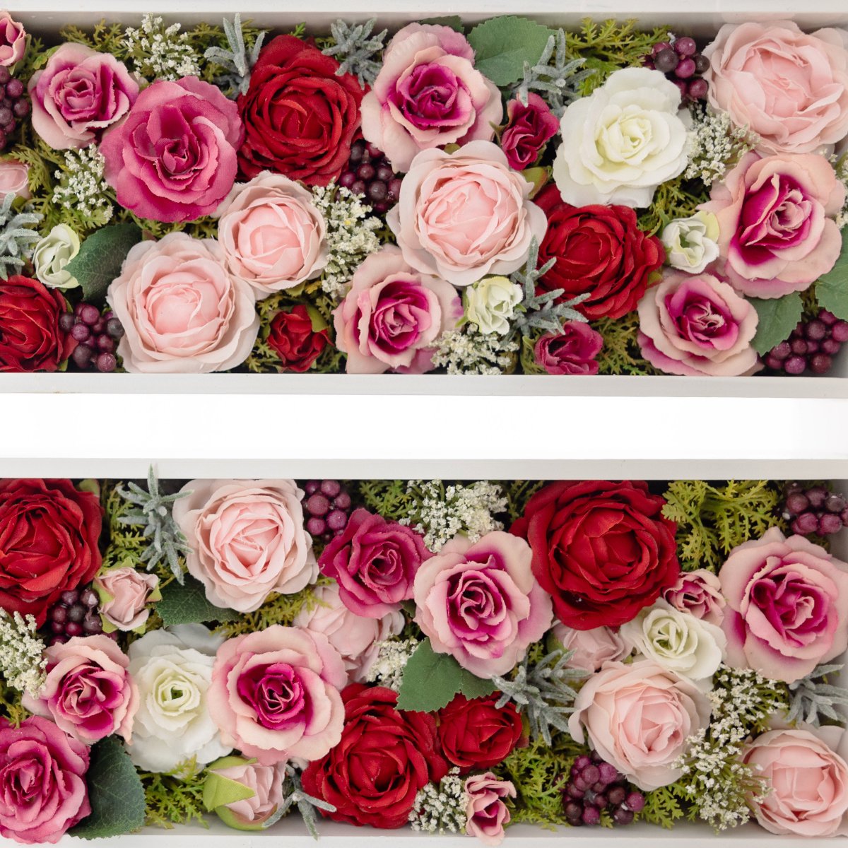 赤とピンクのバラの花で十字架をデザインしたモダンで可愛いペット仏壇　ScarletCrossスカーレットクロス　フラワーアレンジメント部分のクローズアップ画像3