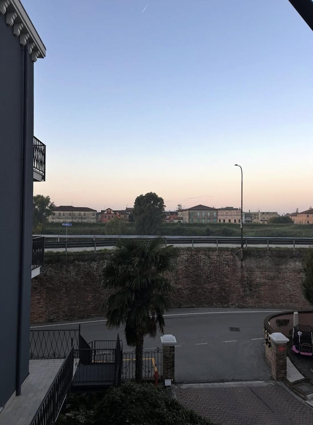 ¥®¥ã¥é¥ê¡¼²èÁü