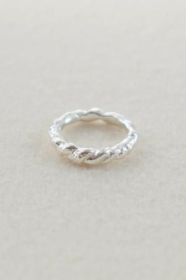 twist ring / silver