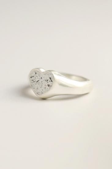 fragrance ring / heart (white)