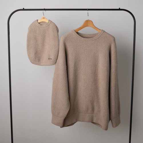 <img class='new_mark_img1' src='https://img.shop-pro.jp/img/new/icons14.gif' style='border:none;display:inline;margin:0px;padding:0px;width:auto;' />SETsoft cotton oversize knit  beige 