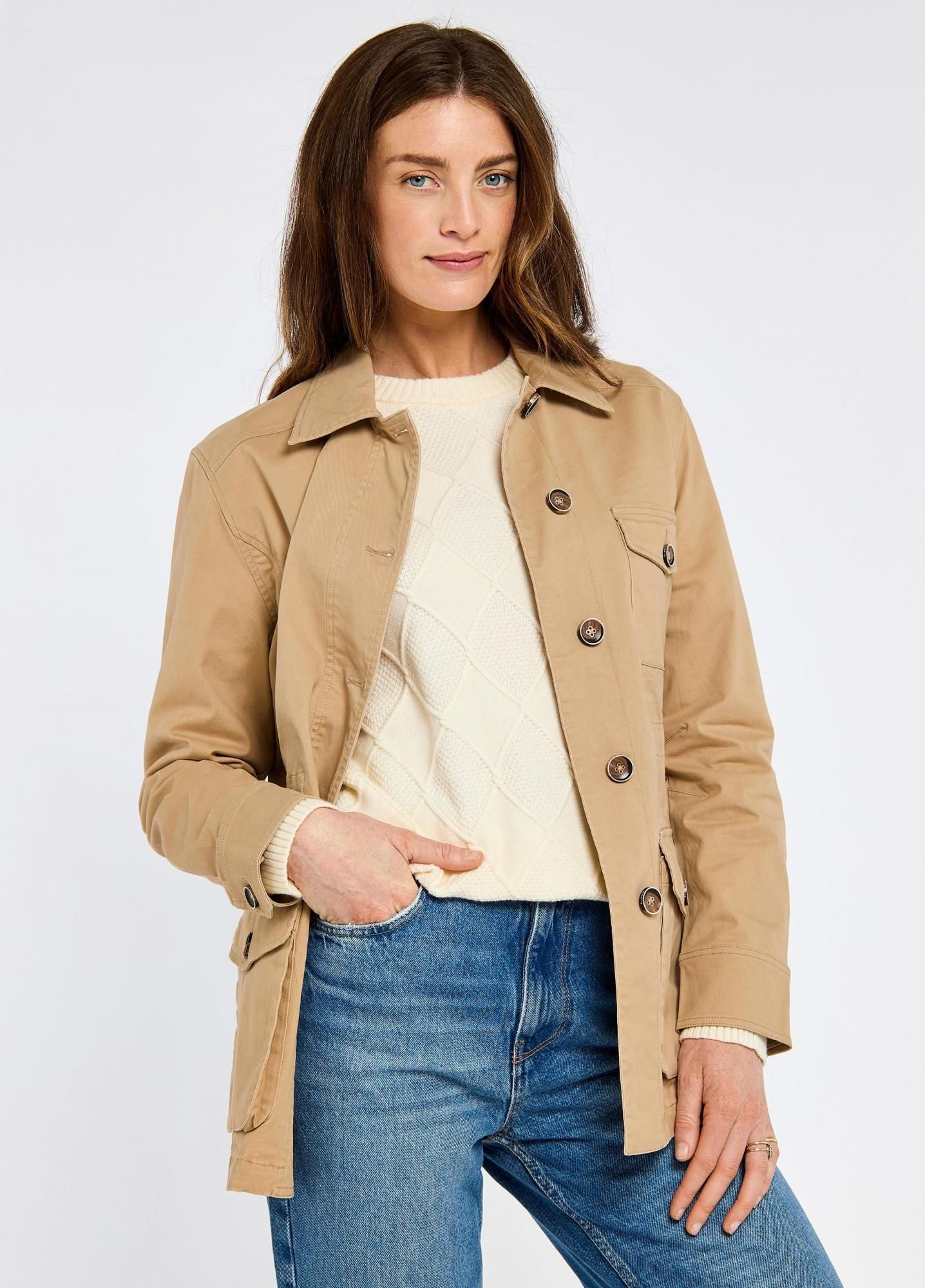 00s stone  フィールドジャケット ART48144PM Hudsonチノフィールドジャケット|サンド - Dubarry Japan 公式