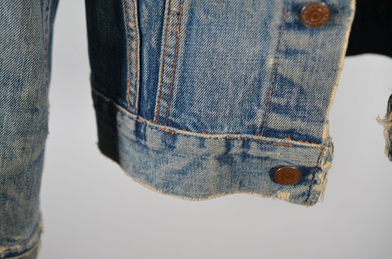 {$history[num].s_expl}> LEVI'S 70505 BIG E