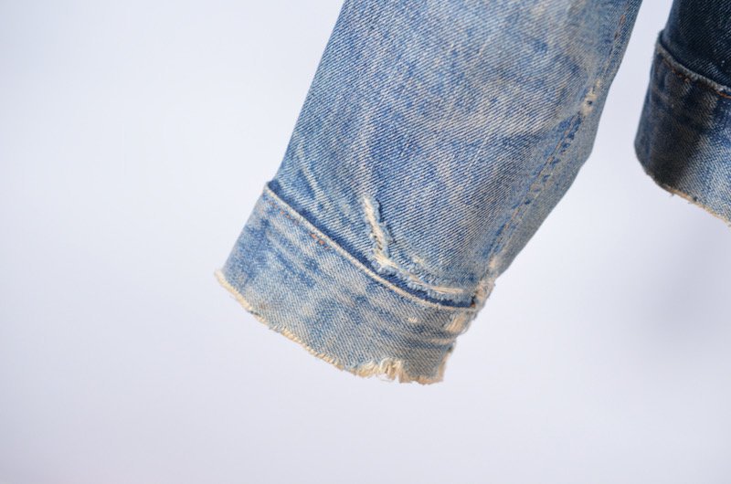 {$history[num].s_expl}> LEVI'S 70505 BIG E