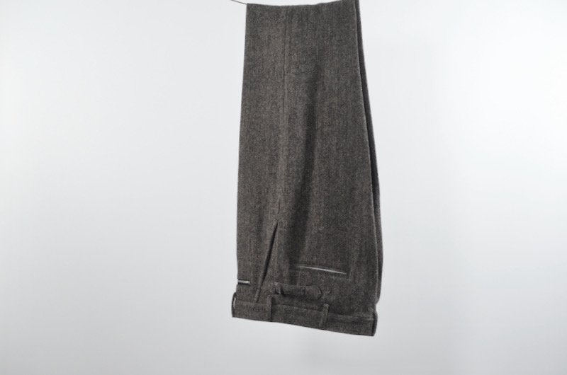 {$history[num].s_expl}> PLAIN TROUSERS