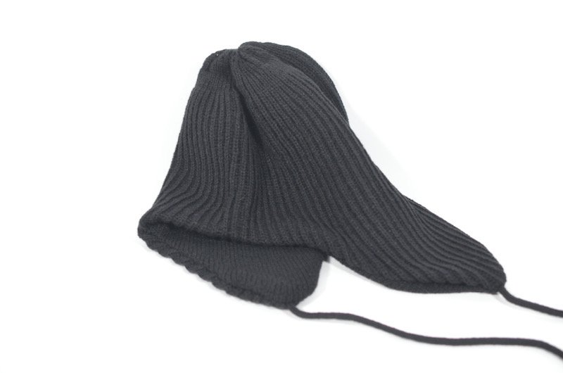  EAR FLAP BEANIE