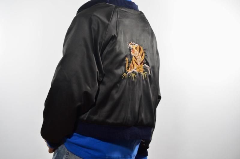 {$history[num].s_expl}>  SOUVENIR GREENLAND BLOUSON 