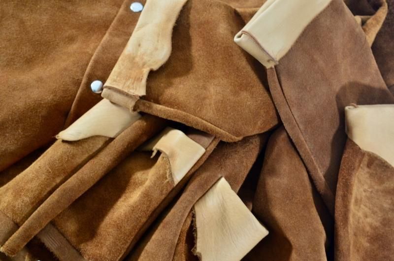 {$history[num].s_expl}> LEATHER COVERALL