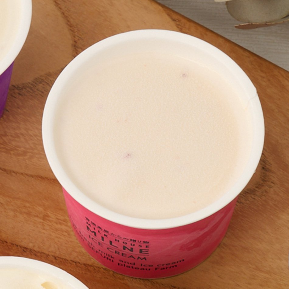 ミルン牧場の牛乳で作ったアイスクリーム イチゴ ストロベリー