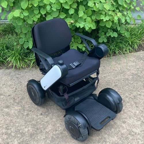 ☆15％OFF☆【ラスト1台中古車】安全運転指導付き WHILL Model C 電動車椅子（非課税） - SQUARE Mobility  ｜オンラインショップ